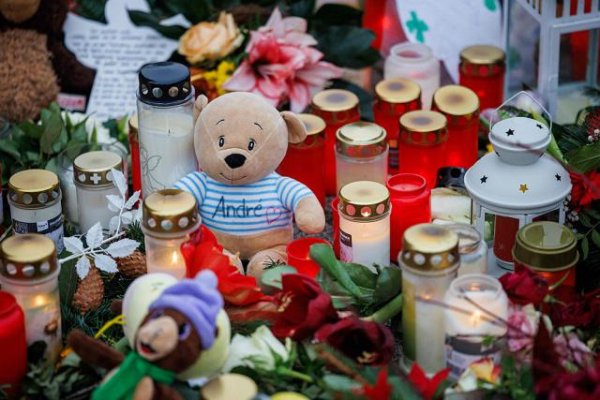 天成配资 美国玩具协会主席：特朗普关税冲击下 今年的圣诞节危险了……